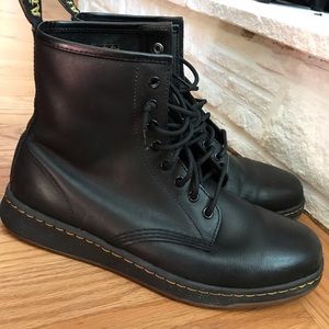 Dr. Martens Newton Boots